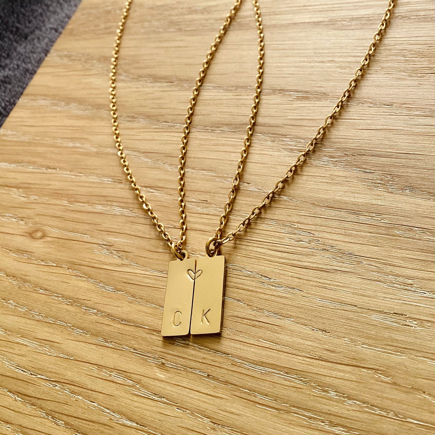 DANIELE | Collier Initiale (1 Pièce)
