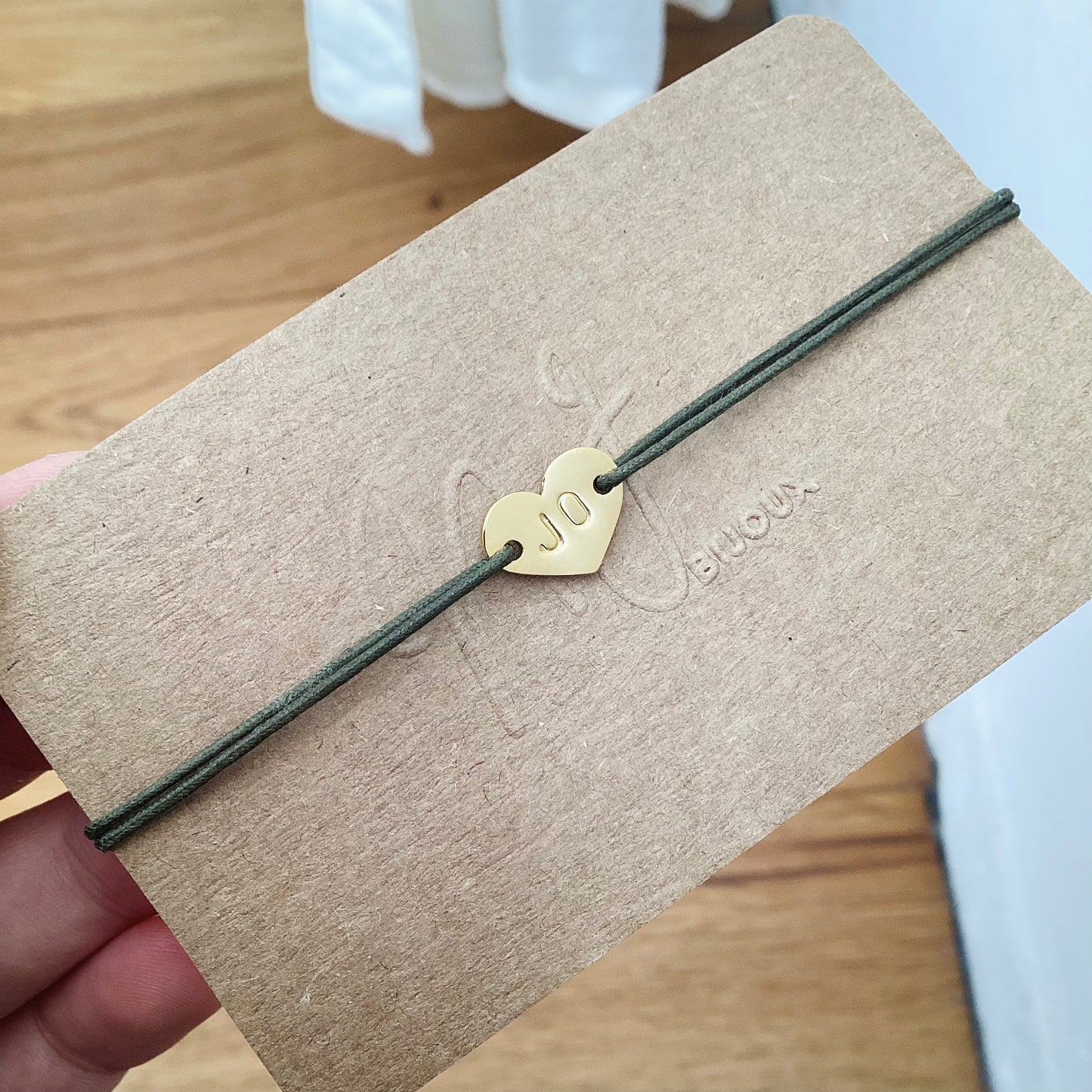 bracelet cordon personnalisé pendentif en forme de coeur