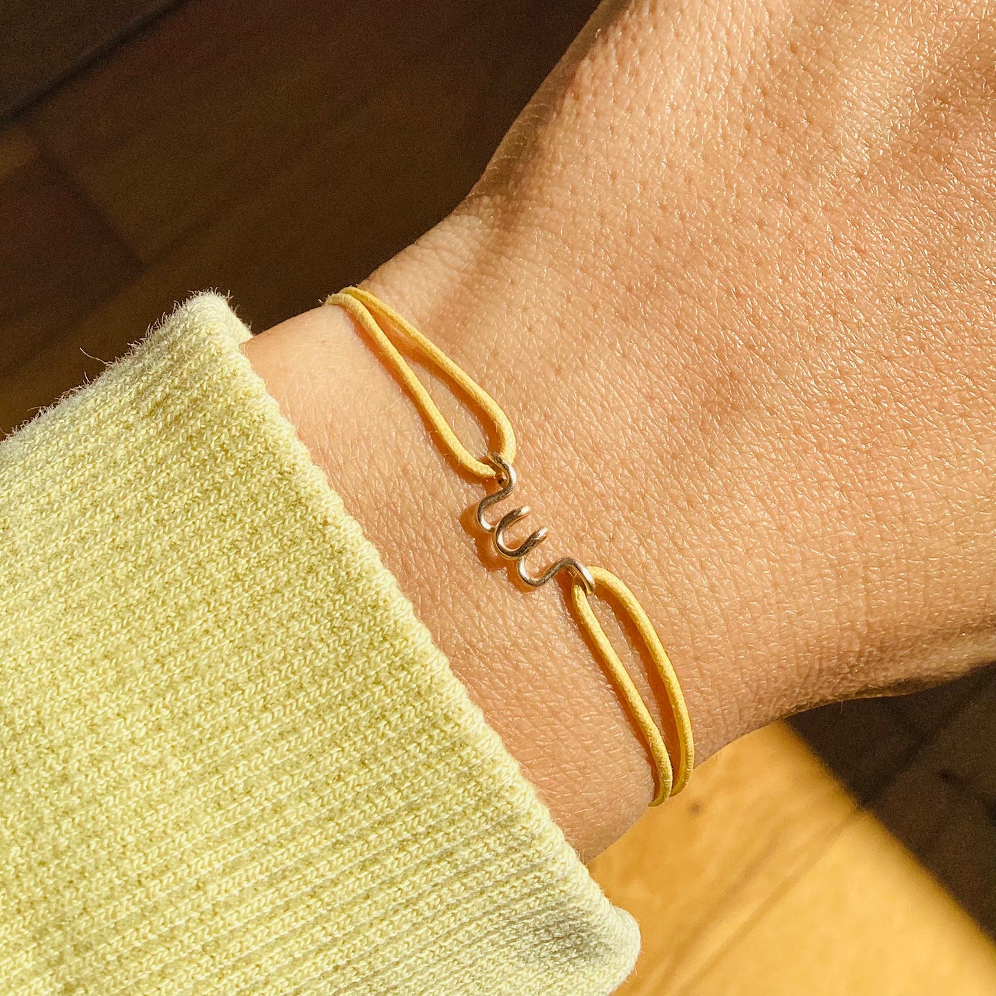 bracelet intiiale fabrique à la main