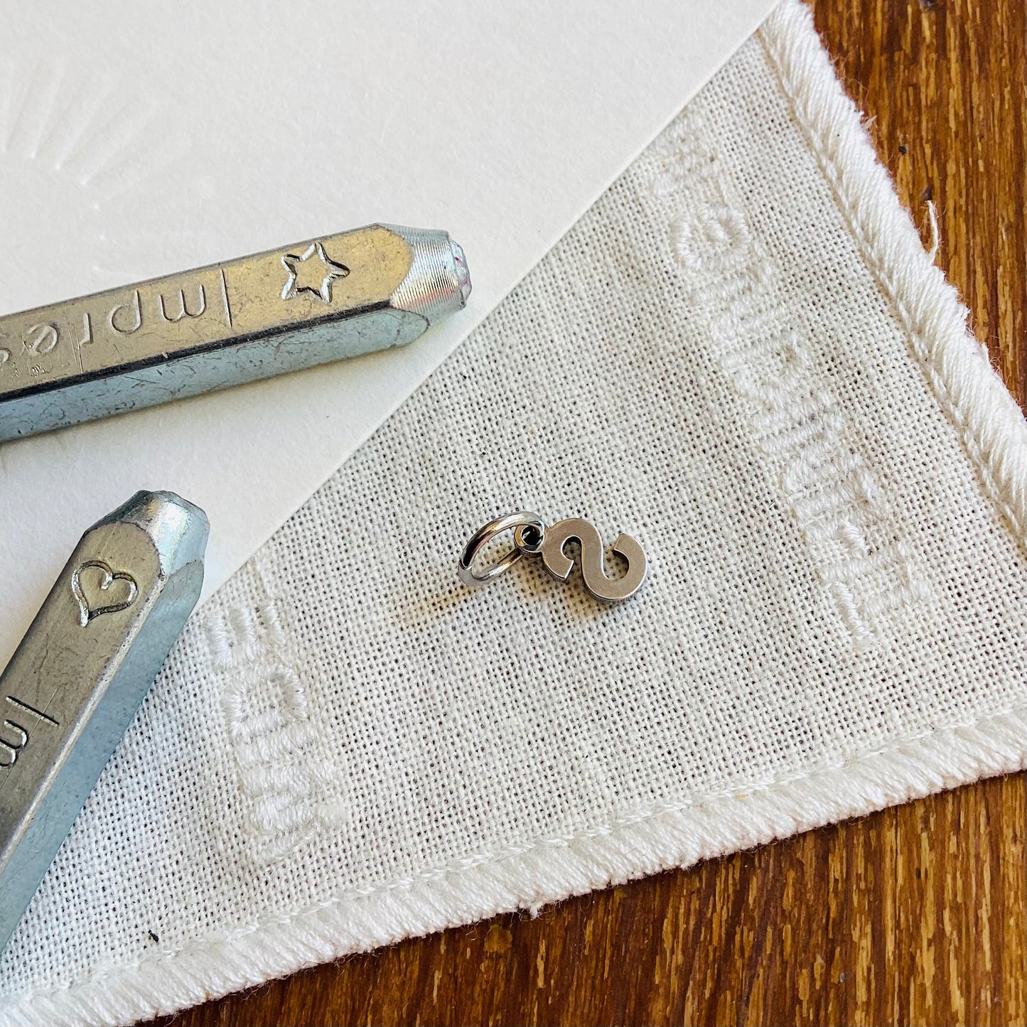 Charms lettres