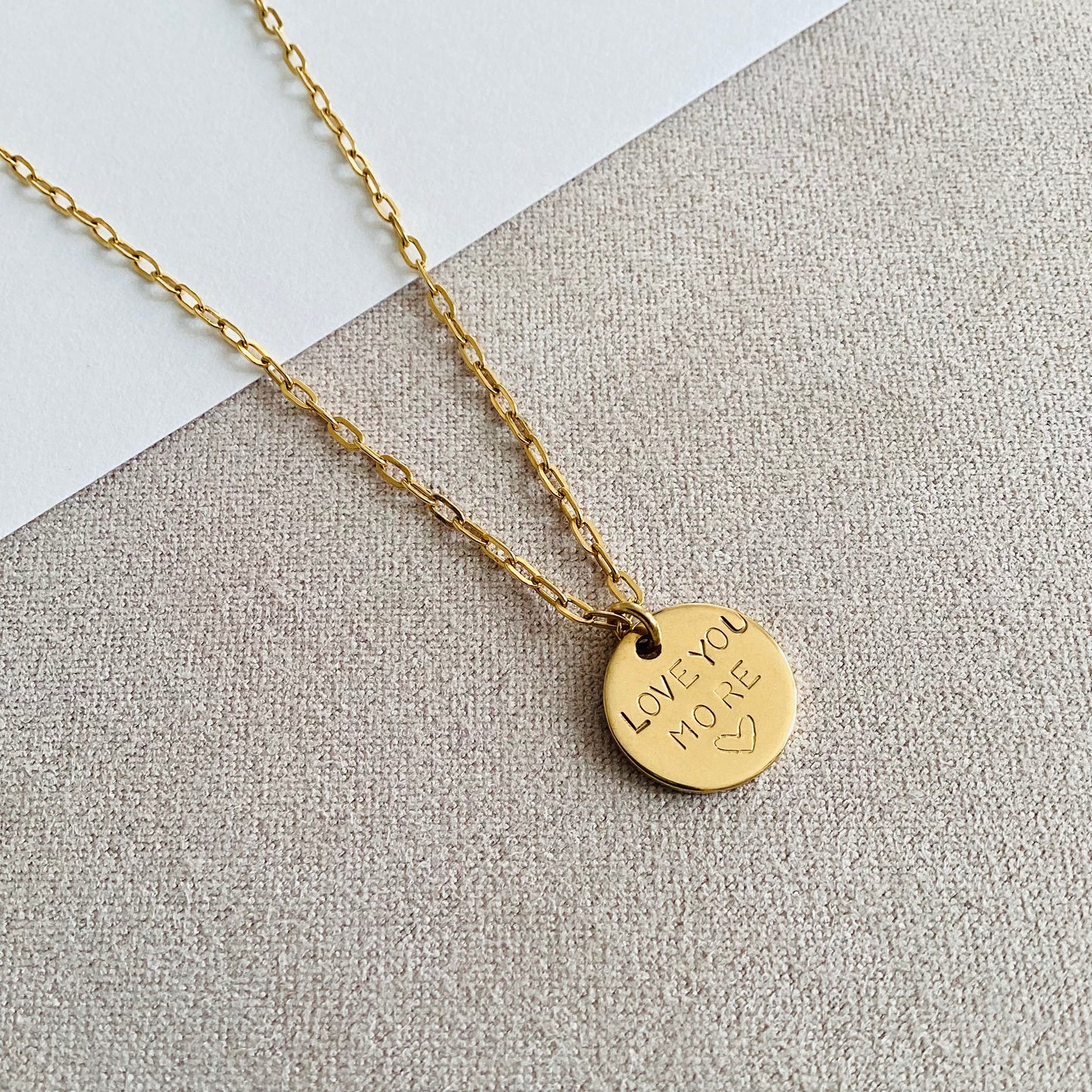collier love you more estampé à la main