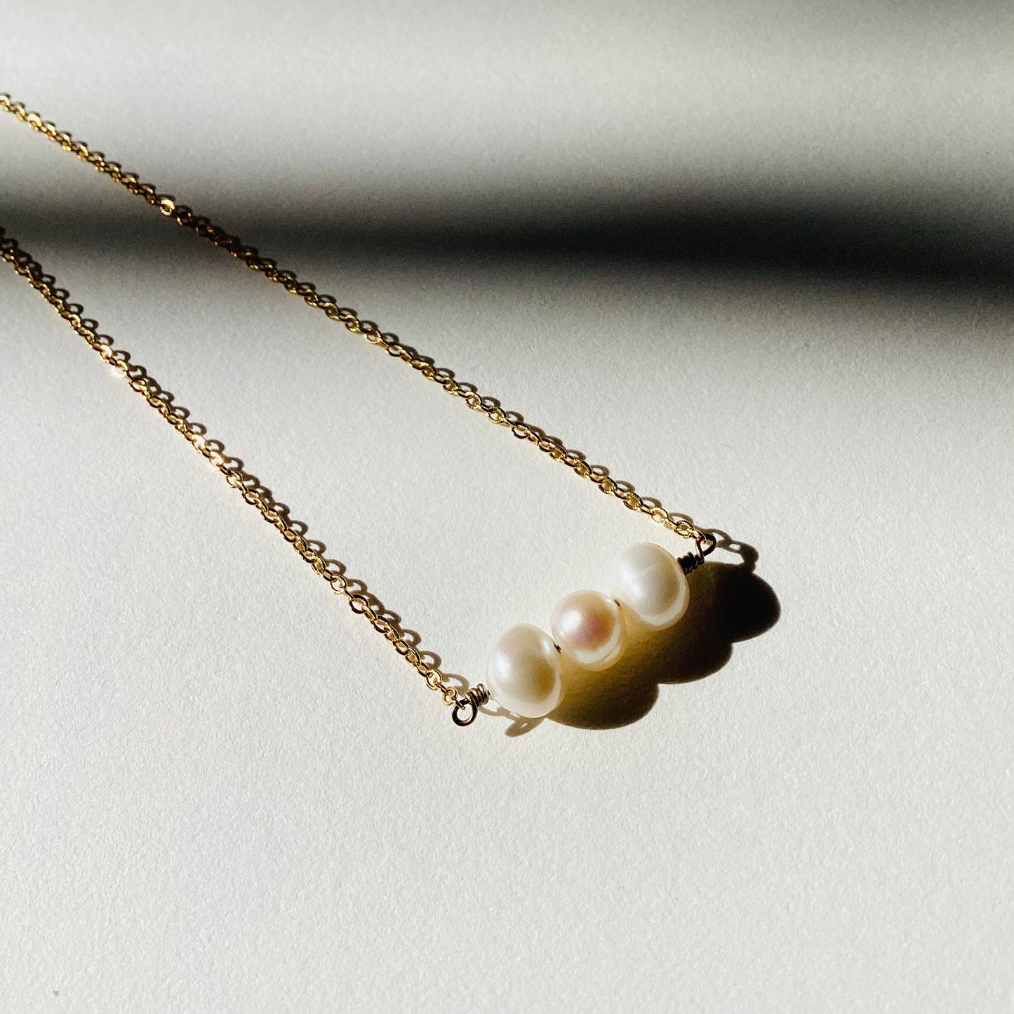 ALIZE | Collier Pendantif Minimaliste - Perle de Culture